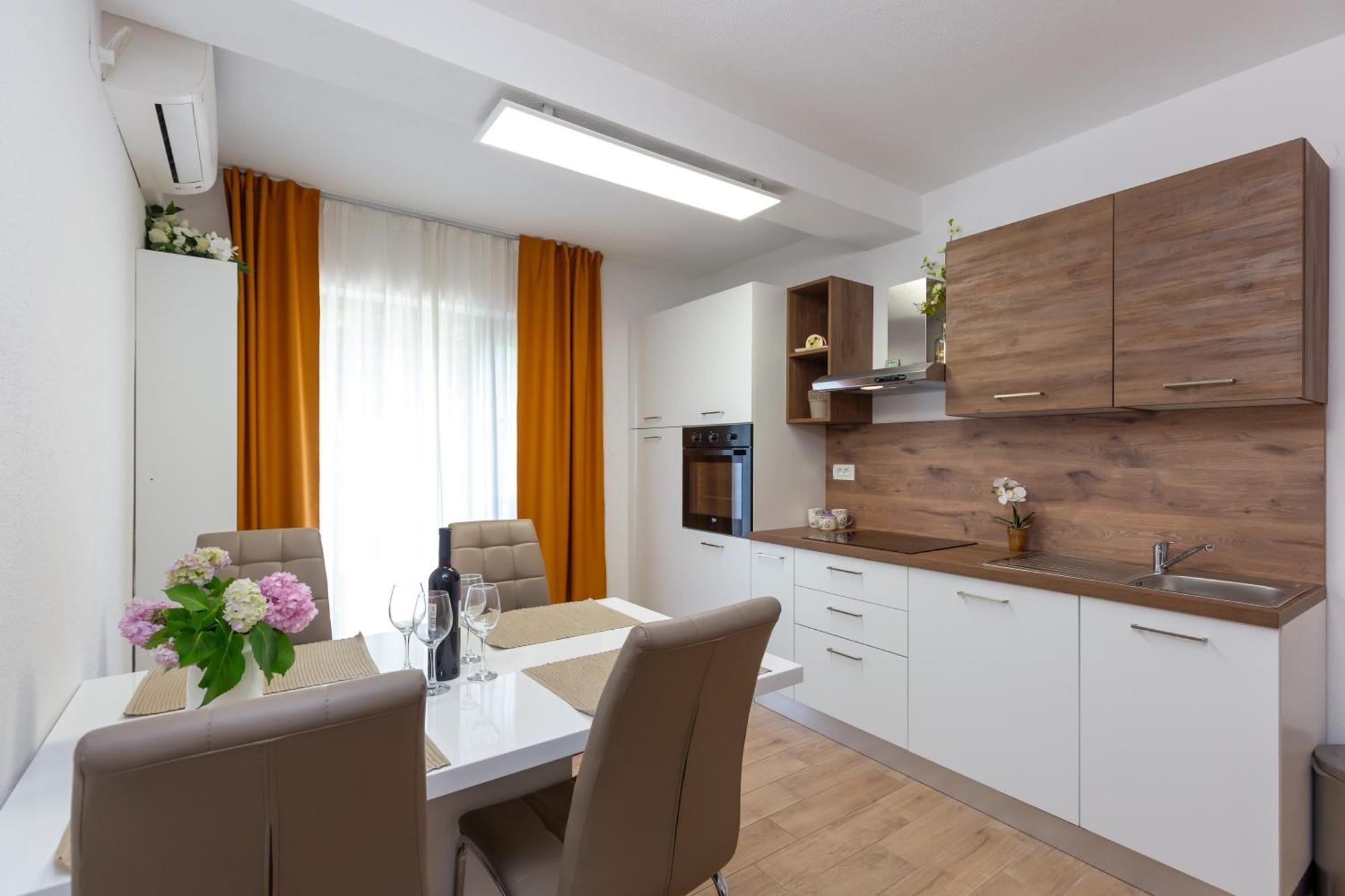 Apartment Vita Porec Bagian luar foto